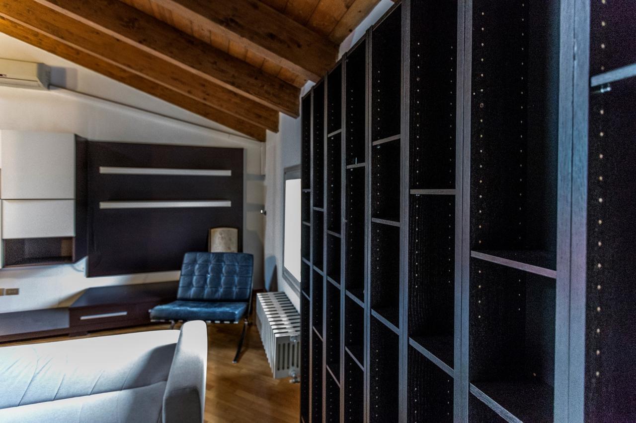Emilia Levante 2, Bologna By Short Holidays Apartment Bagian luar foto