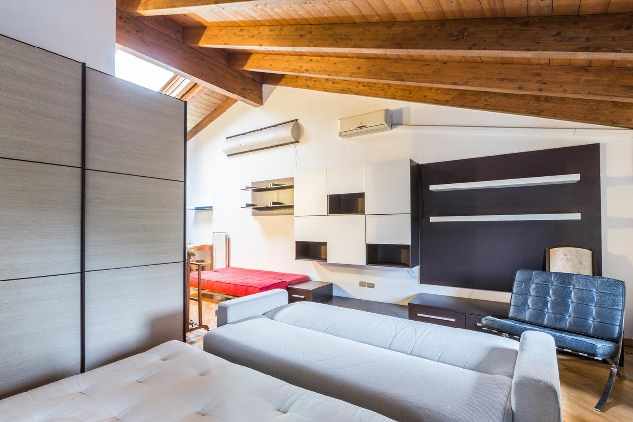 Emilia Levante 2, Bologna By Short Holidays Apartment Bagian luar foto